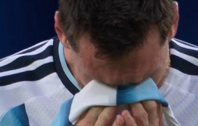Messi bật khóc sau khi ghi bàn ở World Cup