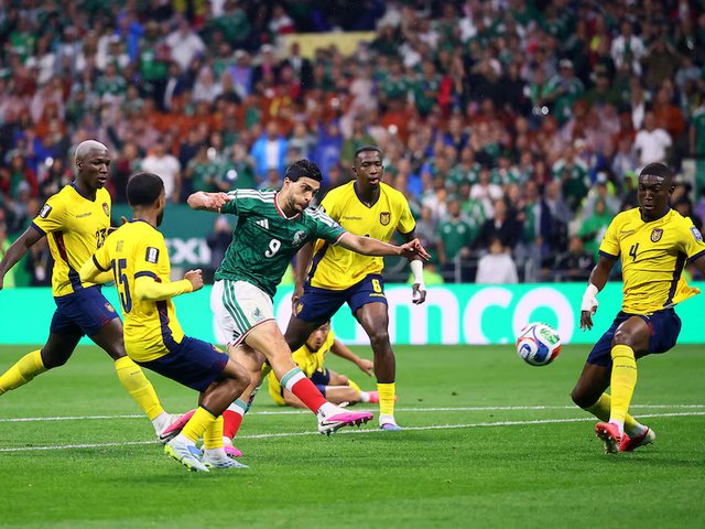 Mexico thắng Ecuador, hẹn Anh ở vòng 1/8 World Cup