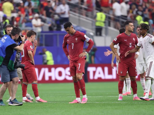 Bồ Đào Nha gục ngã trước Tây Ban Nha, khép lại chương cuối của Ronaldo tại World Cup