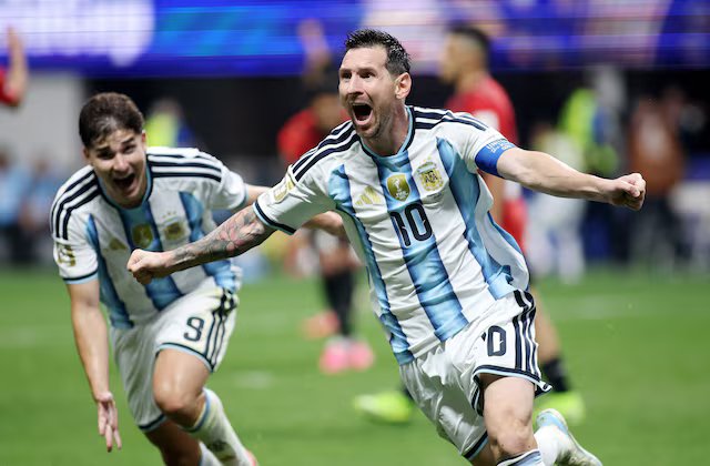 Rooney: Messi là điểm yếu của Argentina