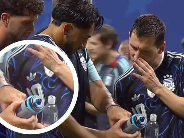 Messi thích thú với ghi chú trên chai nước của Pickford sau màn ngược dòng đánh bại tuyển Anh