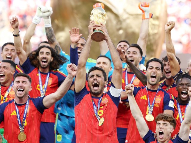 Thắng nghẹt thở Argentina, Tây Ban Nha đăng quang World Cup 2026