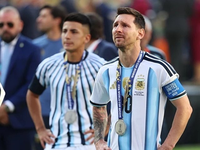 Lời dặn dò của Messi trước chung kết World Cup làm dấy lên nghi vấn về phòng thay đồ Argentina