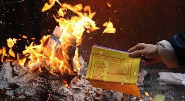 Giờ đẹp hóa vàng Tết Bính Ngọ 2026: Bí quyết nghênh đón tài lộc, tiễn đưa gia tiên