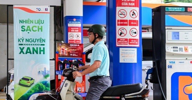 https://medias.docnhanh.vn/thumb_x800x354/1/image/post/202606/01/1181135/164921/01-1780296593-cong-bo-cac-dong-xe-khong-tuong-thich-va-tuong-thich-voi-xang-e10-nhieu-cai-ten-quen-thuoc-co-mat.jpg